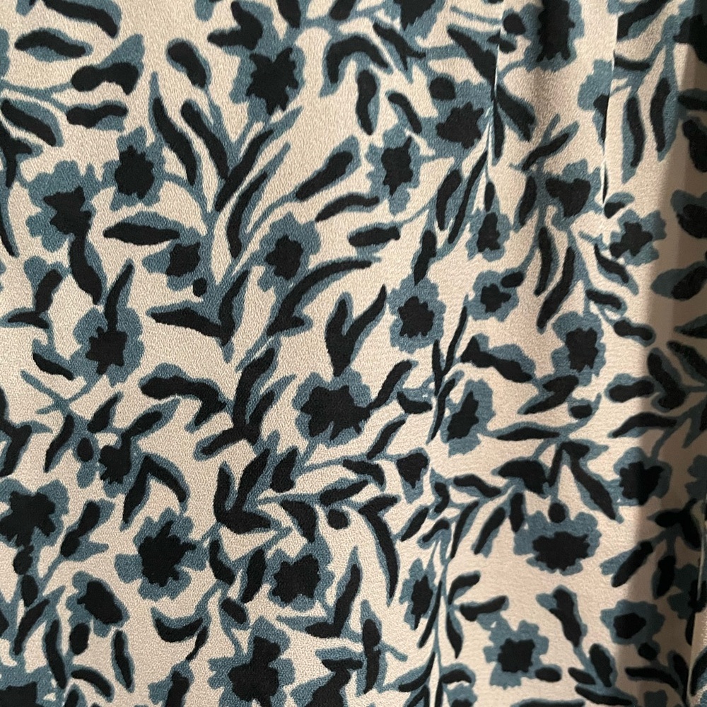 {LOFT} blouse tanktop floral front tie detail cream blue floral print size XS - Picture 5 of 5